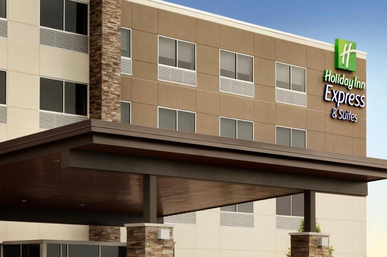 Holiday Inn Express & Suites - Milwaukee West Allis By Ihg Eksteriør bilde
