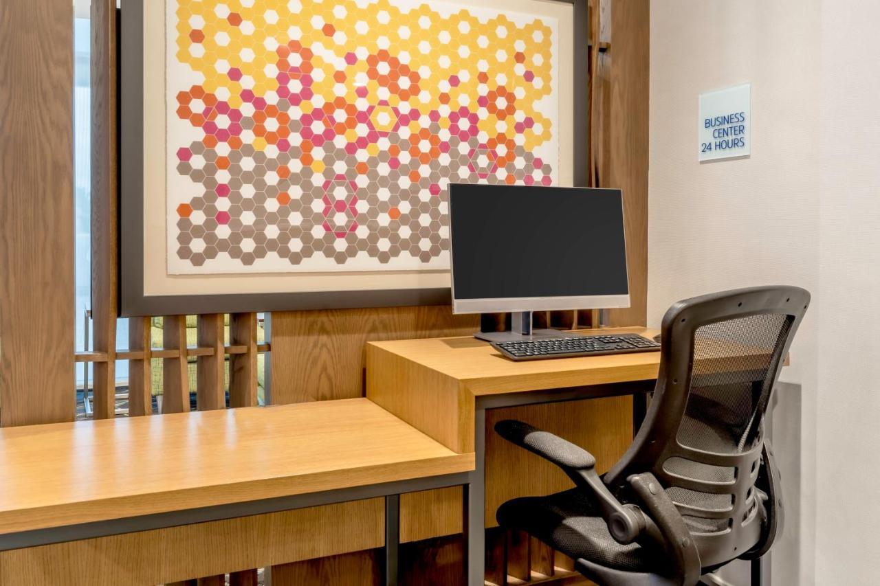 Holiday Inn Express & Suites - Milwaukee West Allis By Ihg Eksteriør bilde